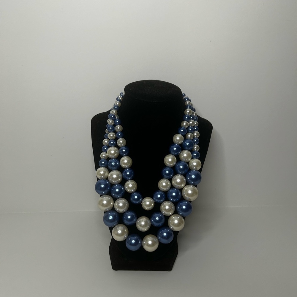 Elegant Blue and White Beaded Necklace